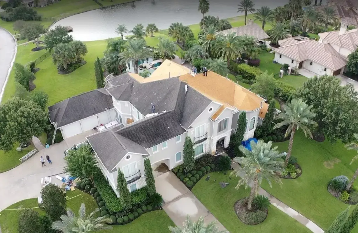 Lone Star Roofing: Setting the Gold Standard in Houston Roofing Solutions